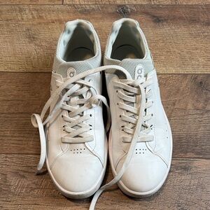 Women's White Casual Sneakers The Roger